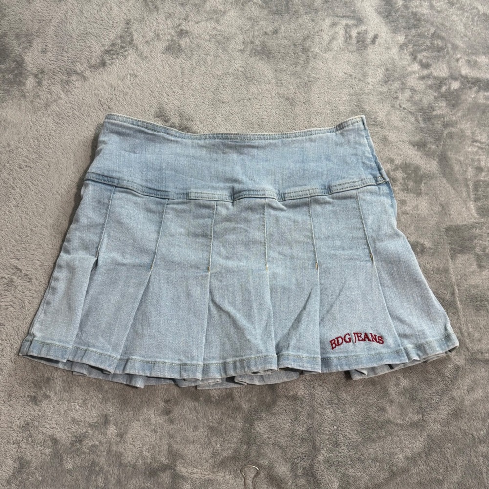 BDG Urban Outfitters Light Wash Pleated Denim Mini Skirt Y2K Tennis Skirt Small